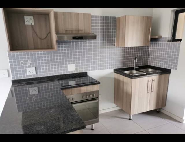 1 BEDROOM APARTMENT FOR SALE IN SEBENZA